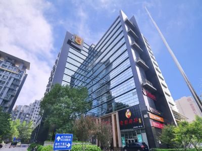 廣渠門通正國際大廈300平特價辦公室出租 正對電梯，地鐵便捷，專業(yè)管理